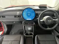 Usado Mini Cooper Hatch 113 kW (154 CV) 2025 Rojo Utilitario