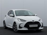 Used Toyota Yaris Hybrid Design 116 HP (85 kW) 2023 White Hatchback
