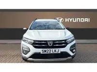 Begagnad Dacia Jogger Essentiel 110 HK (80 kW) 2022 Vit Minibuss