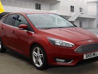 Usado Ford Focus Titanium 125 HP (91 kW) 2015 Vermelho Citadino