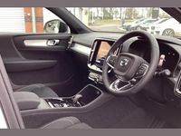 New Volvo XC40 Plus 161 HP (118 kW) 2026 White SUV