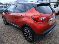 Used Renault Captur Signature 90 HP (66 kW) 2016 Red SUV