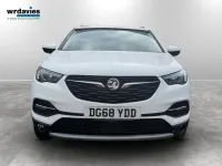 Used Vauxhall Grandland X Sport 130 HP (95 kW) 2018 White SUV