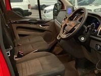 Used Ford Transit Custom Limited 130 HP (95 kW) 2022 Red Van