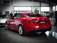 Used Alfa Romeo Giulia Veloce 280 HP (205 kW) 2018 Red Sedan