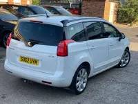 Used Peugeot 5008 Allure 150 HP (110 kW) 2012 White MPV