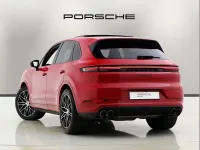 Used Porsche Cayenne 468 HP (344 kW) 2024 Red SUV