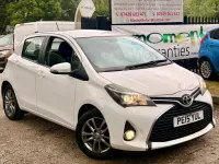 Used Toyota Yaris 69 HP (50 kW) 2015 White Hatchback