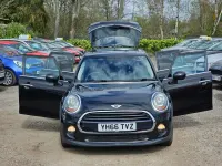 Usado Mini Cooper Hatch 2016 Negro Utilitario
