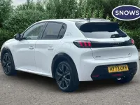 Used Peugeot 208 GT 101 HP (74 kW) 2023 White Hatchback