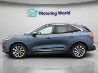 Usado Ford Kuga Vignale 190 HP (139 kW) 2023 Azul SUV
