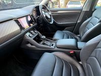 Used Skoda Kodiaq SE L Executive 147 HP (108 kW) 2024 Moon white metallic SUV