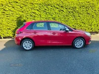 Used Citroën C4 Flair 100 HP (73 kW) 2015 Red Hatchback