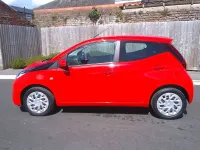 Used Toyota Aygo X-play 72 HP (52 kW) 2021 Red Hatchback