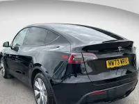 Używany Tesla Model Y RWD 219 kW (299 KM) 2023 Czarny SUV