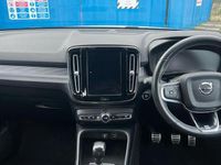 Used Volvo XC40 R-Design 154 HP (113 kW) 2018 White SUV