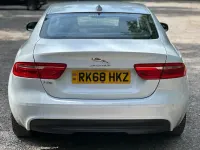 Used Jaguar XE SE 163 HP (119 kW) 2018 White Sedan