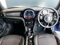 Begagnad Mini Cooper 136 HK (100 kW) 2018 Blå Halvkombi