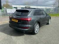 Used Audi e-tron Comfort 300 kW (408 HP) 2019 Grey SUV