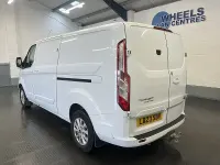 Used Ford Transit Custom Limited 130 HP (95 kW) 2023 White Van