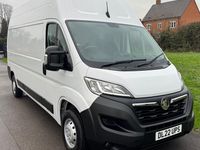 Used Vauxhall Movano 140 HP (102 kW) 2022 White MPV