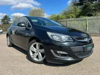 Used Vauxhall Astra SRi 115 HP (84 kW) 2015 Black Hatchback