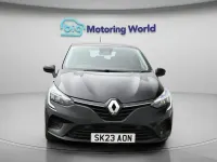 Used Renault Clio Evolution 90 HP (66 kW) 2023 Black Hatchback
