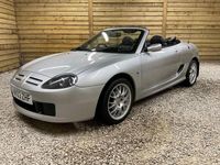 Usado MG F 134 HP (98 kW) 2003 Prateado Cabrios