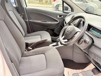 Used Renault Zoe Dynamique 67 kW (92 HP) 2018 Hatchback