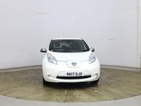 Used Nissan Leaf Tekna 80 kW (109 HP) 2017 White Hatchback