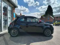 Used Fiat 500e Red 85 kW (116 HP) 2022 Black Hatchback