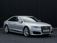Usado Audi A8 Sport 262 HP (192 kW) 2017 Prateado Sedan