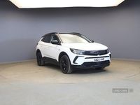 Used Vauxhall Grandland X SRi 130 HP (95 kW) 2022 White SUV