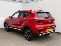 Used MG ZS Exclusive 111 HP (81 kW) 2024 Red SUV