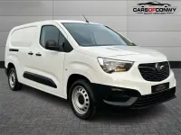 Used Vauxhall Combo Edition 100 HP (73 kW) 2021 White Van