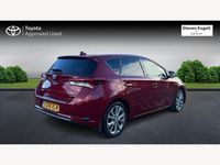 Used Toyota Auris Hybrid 136 HP (100 kW) 2018 Red Hatchback