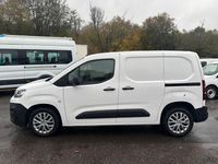 Used Citroën Berlingo 100 HP (73 kW) 2019 White MPV