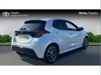 Used Toyota Yaris 113 HP (83 kW) 2024 White Hatchback