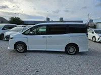 Used Toyota Noah 2018 White MPV