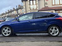 Używany Ford Focus Zetec 125 KM (91 kW) 2017 Niebieski Hatchback