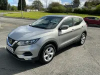 Used Nissan Qashqai Acenta 115 HP (84 kW) 2018 Silver SUV