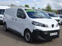 Używany Peugeot Expert 120 KM (88 kW) 2024 Biały Van
