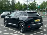 Używany Peugeot e-2008 GT 98 kW (134 KM) 2023 Niebieski SUV