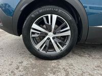 Used Peugeot 3008 Allure+ 222 HP (163 kW) 2022 Blue SUV