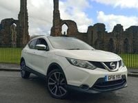 Used Nissan Qashqai Tekna 2016 White SUV