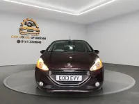 Begagnad Peugeot 208 Allure 2013 Röd Halvkombi