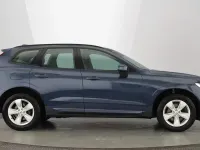 Used Volvo XC60 Momentum 247 HP (181 kW) 2022 Blue SUV