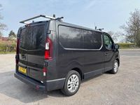 Usado Renault Trafic 2017 Preto Monovolume