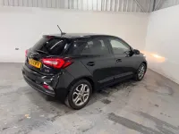 Used Hyundai i20 Premium 100 HP (73 kW) 2019 Black Hatchback