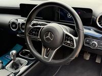 Usado Mercedes A180 SE 136 HP (100 kW) 2020 Prateado Citadino